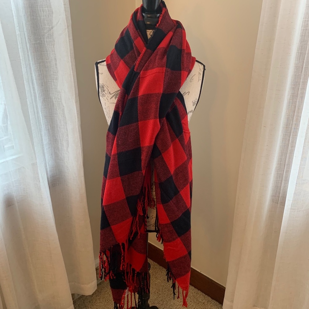 Buffalo plaid scarf